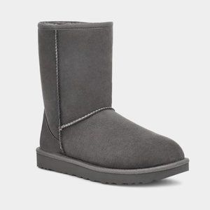 UGG Classic Short II Grey Size 9W